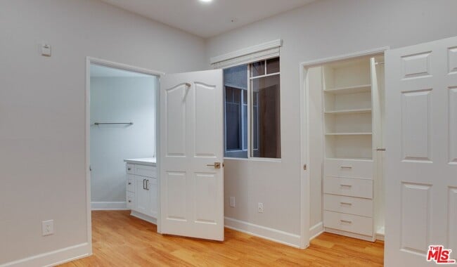 Photo - 5557 W 6th St Unit 3-103