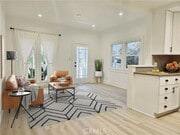 Photo - 910 Victoria Ave Townhome