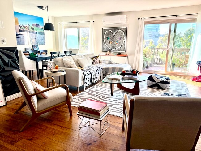 Photo - 5950 Buckingham Pky Unit 305