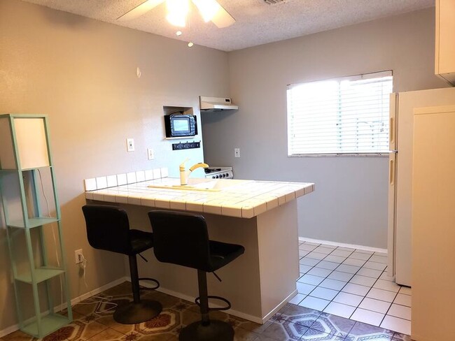 Photo - 5005 63rd St