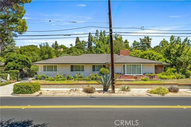 Photo - 591 Busch Pl