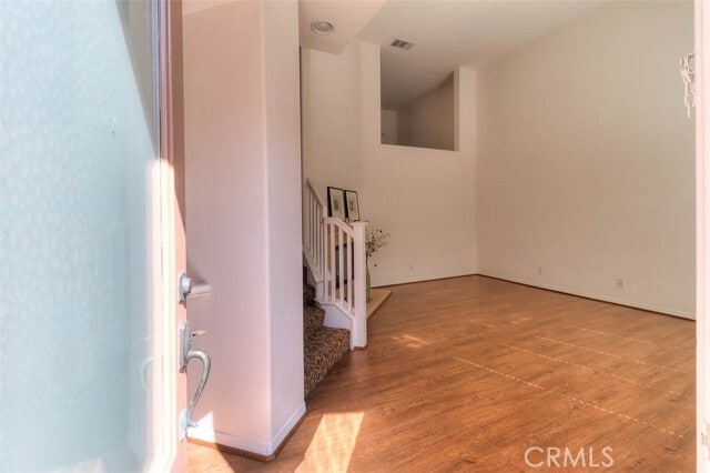 Photo - 754 W 1st St