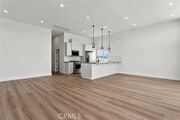 Photo - 913 W Balboa Blvd