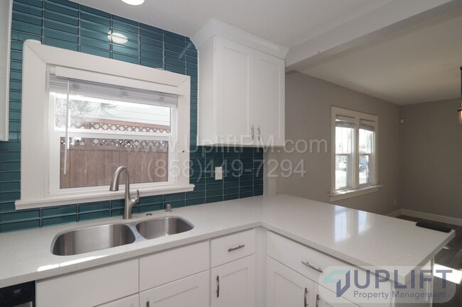 Photo - Cozy 2B/2BA with office/den Unit Louisiana St (3623) - Main House