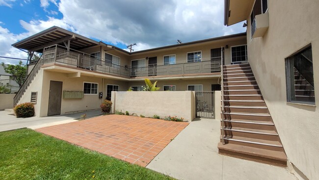 Photo - 856 N Euclid St Unit 854