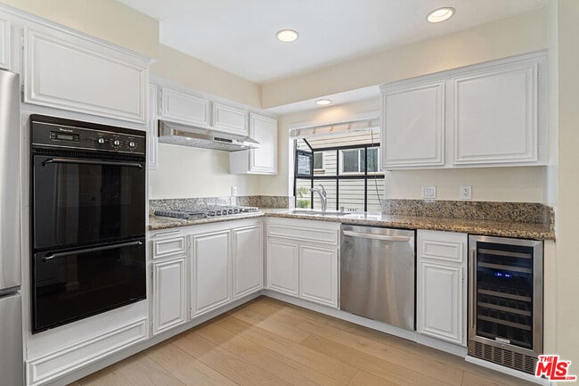 Photo - 1825 Westholme Ave Unit 2