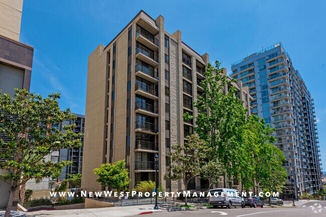 Building Photo - Renovated Cortez Hill 2 Bedroom at Symphon... Unit 205 Rental