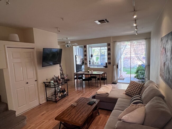 Photo - 145 Zehner Way