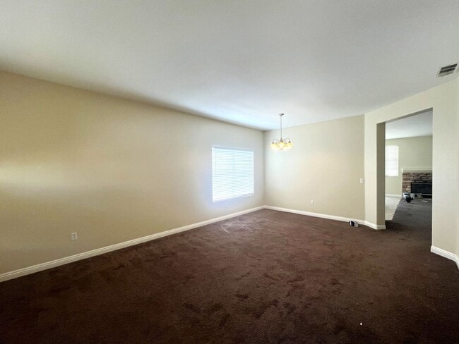 Photo - 5 bed, 2 bath located in Victorville, CA