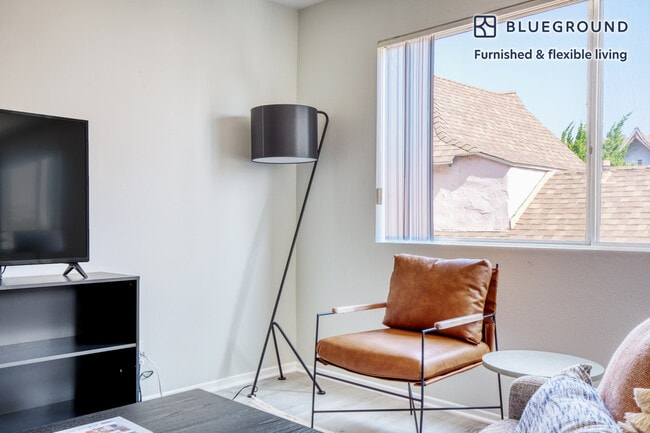 Photo - 616 N Sweetzer Ave Unit FL2-ID491