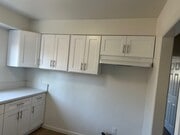 kitchen - 637 W 41st St Unit 637 W. 41st Street