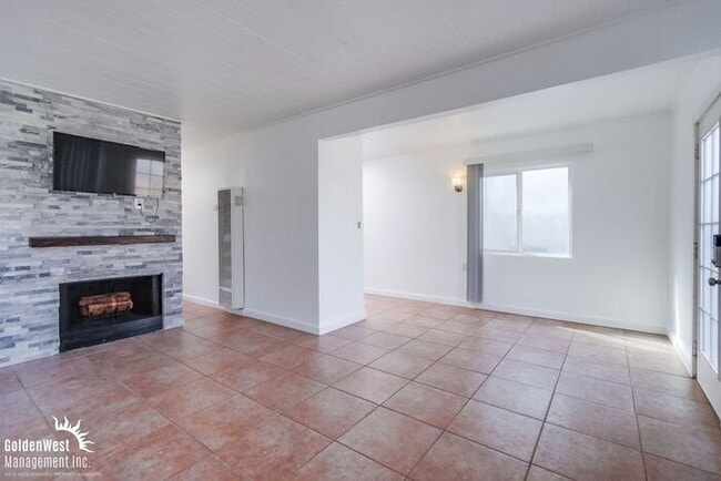 Photo - Modern 3Bdm 1Ba Duplex Home in Desirable Point Loma Heights Neighborhood!