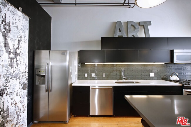 Photo - 1850 Industrial St Unit 215