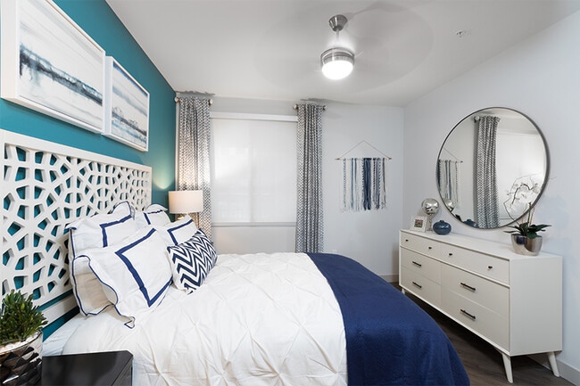 Our homes feature large bedrooms which provide ample space for king-sized beds - Joule La Floresta