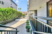 Photo - 3916 Riviera Dr Unit 204