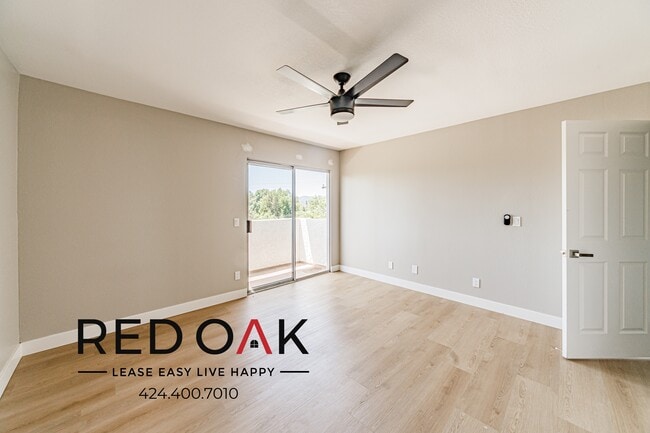 Photo - 14748 Burbank Blvd Unit 305