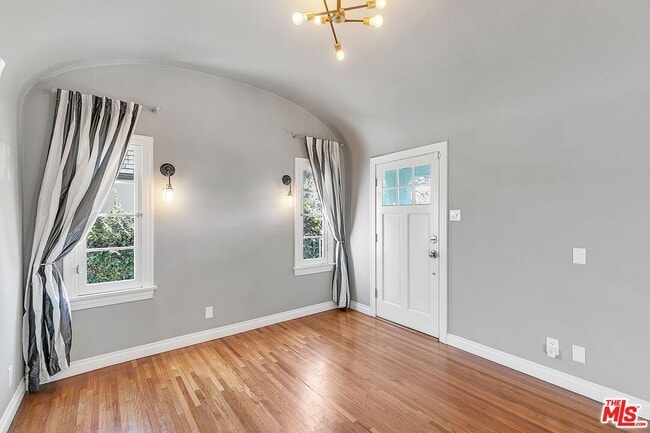 Photo - 2630 S Bedford St