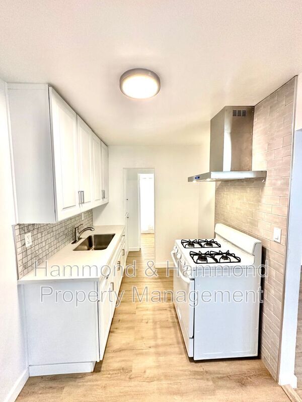 Photo - 5854 Tujunga Ave Unit #2