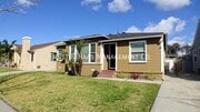 Photo - 2953 Silva St