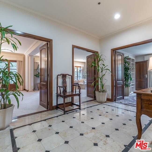 Photo - 425 N Maple Dr Unit 206