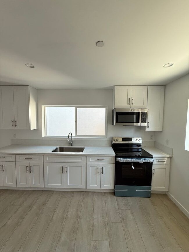 Photo - Saticoy Properties Unit 22026 1/2