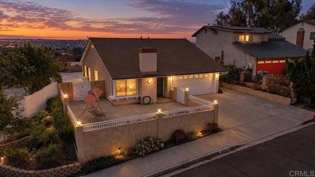 Building Photo - 6859 Paris Way