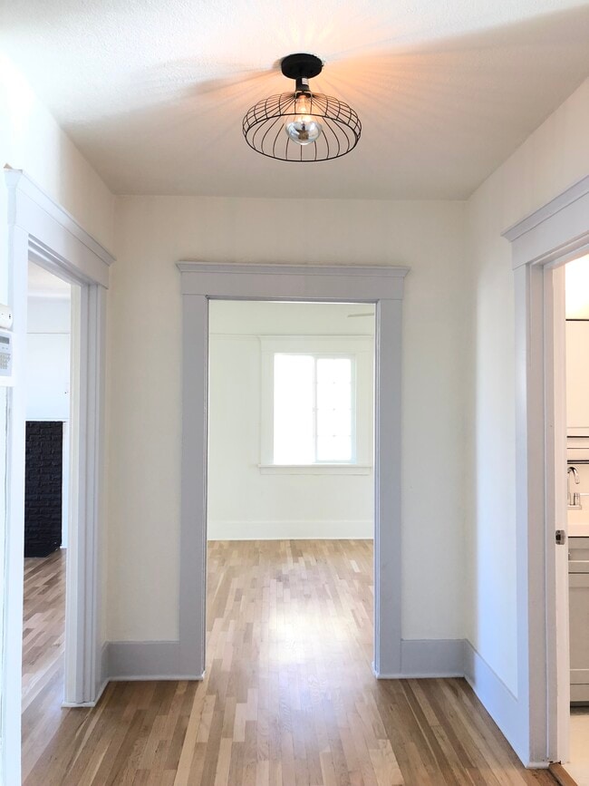 Photo - 1386 W 38th St Unit 1386