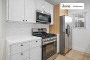 Photo - 1321 N June St