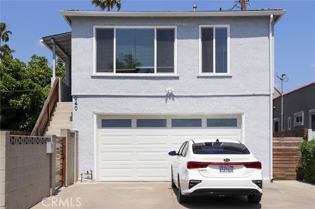 Photo - 940 N Naomi St Townhome
