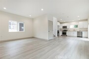 Photo - 8157 Varna Ave