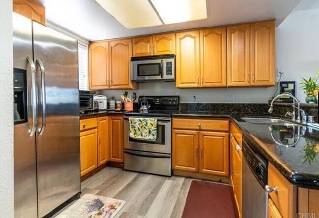 Photo - 4646 Hartley St