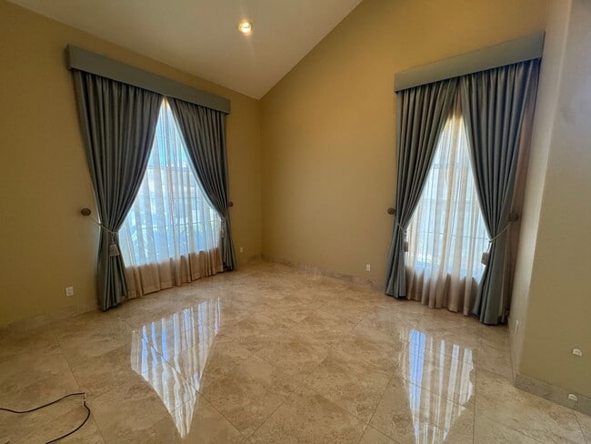Photo - 5 Bedroom house in PASATIEMPO