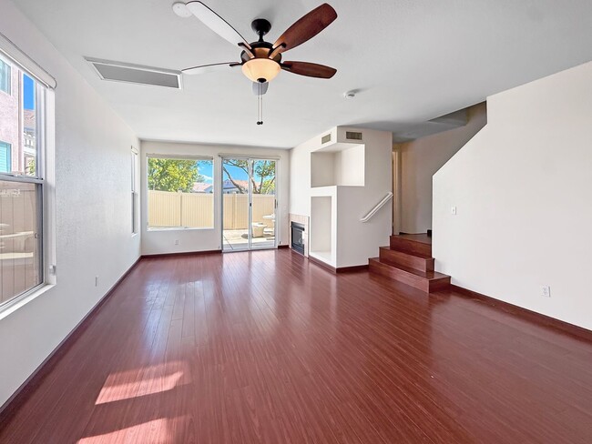Building Photo - Beautiful 3-Bedroom Home with Backyard Ret...