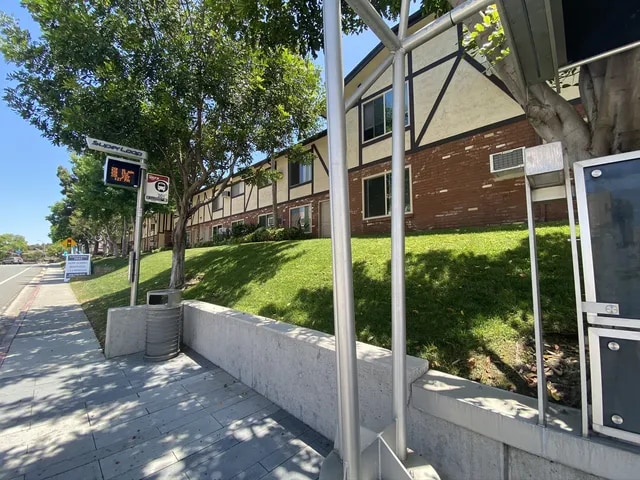 Photo - 4085-4089-4089 Nobel Dr Unit 104