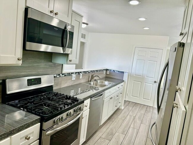 Photo - FANTASTIC 4BD 1&3/4BA HOUSE FOR LEASE ON CUL-DE-SAC!