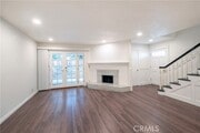 Photo - 328 W 7th