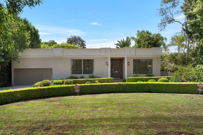 Photo - 519 N Rexford Dr