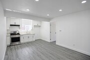 Photo - 440 W Holt Ave Unit B