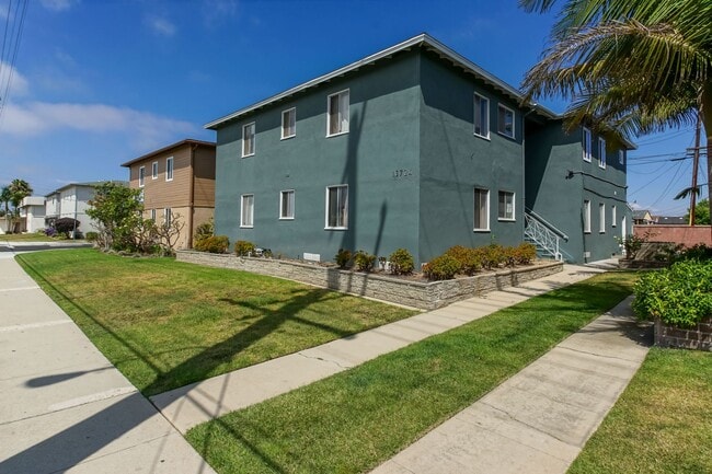 Photo - 16730-16730 Crenshaw Blvd Unit 16730
