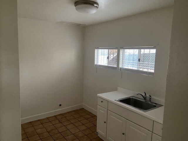 Photo - 839-841 W 83rd St