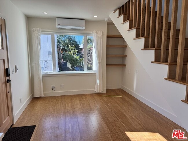 Photo - 5022 E Mountain View Dr