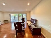 Photo - 2106 Via Mariposa E