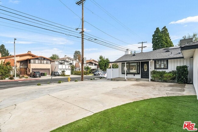 Photo - 6266 Etiwanda Ave