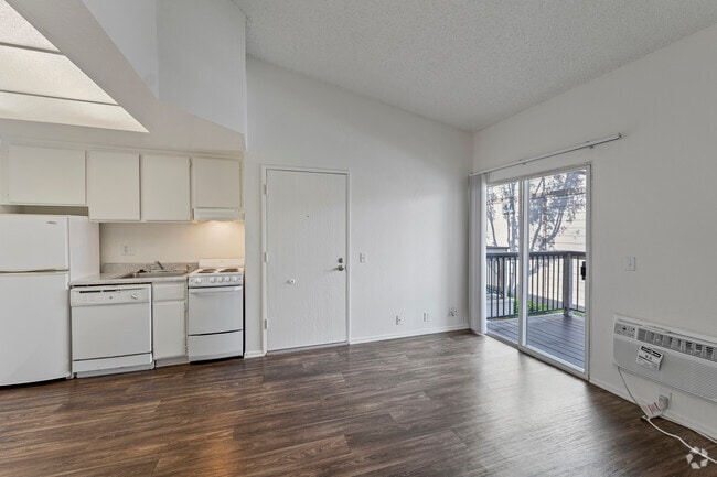 1BR, 1 BA - 460SF - Sunnyside Senior Apartments