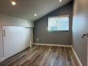 Photo - 517 Manzanita St Unit Cozy 1BR in upstairs loft