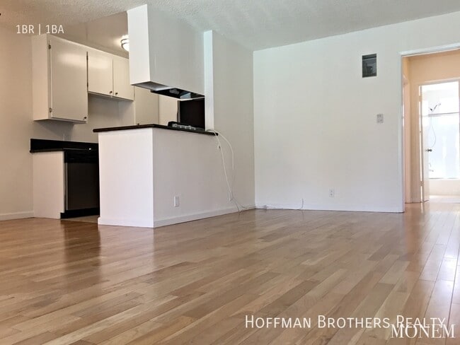 Photo - 1806 N Harvard Blvd Unit 16