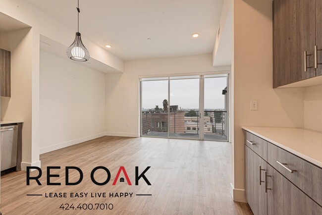 Photo - 1331 W 7th St Apartment Unit 511