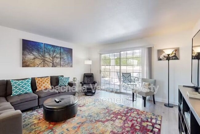 Building Photo - 505 S Farrell Dr Unit #D23