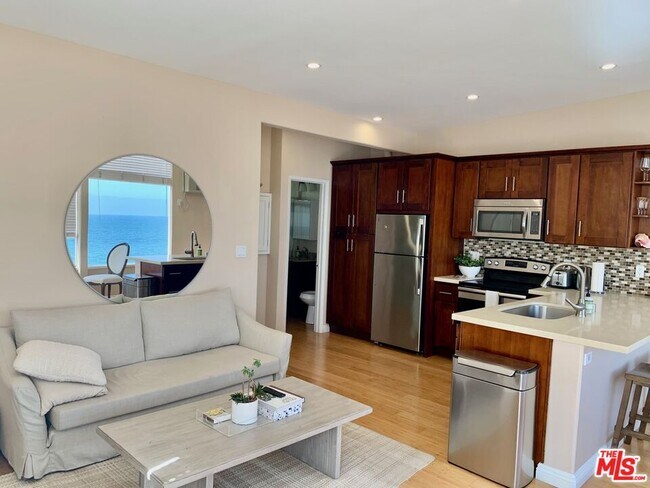 Photo - 25164 Malibu Rd Unit D