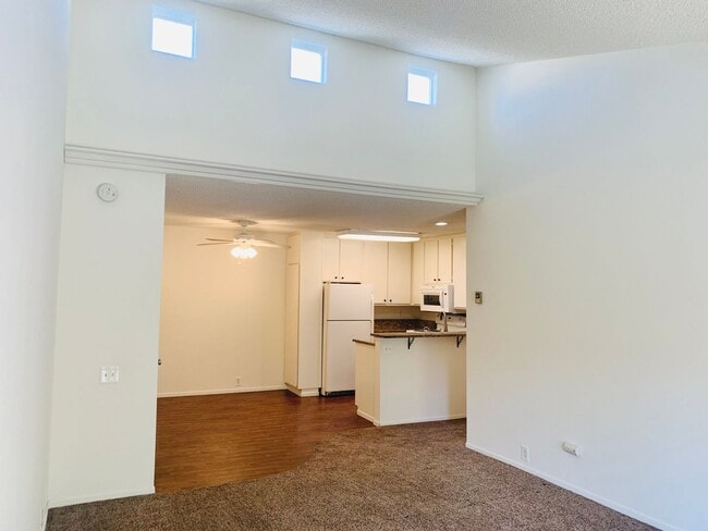 Photo - TOP FLOOR 1BD/1BA CONDO AVAILABLE AT THE PLAZA IN PACIFIC BEACH - $2,350/mo Unit 320